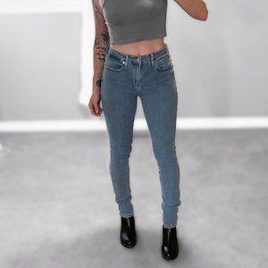 Levi's 721 High Rise Skinny Jeans size 28